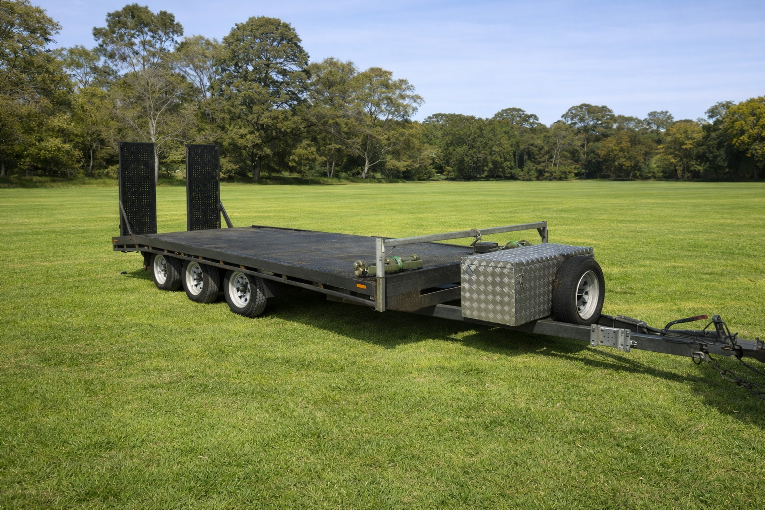 3-Axle Car Trailer | Fold-up Ramps